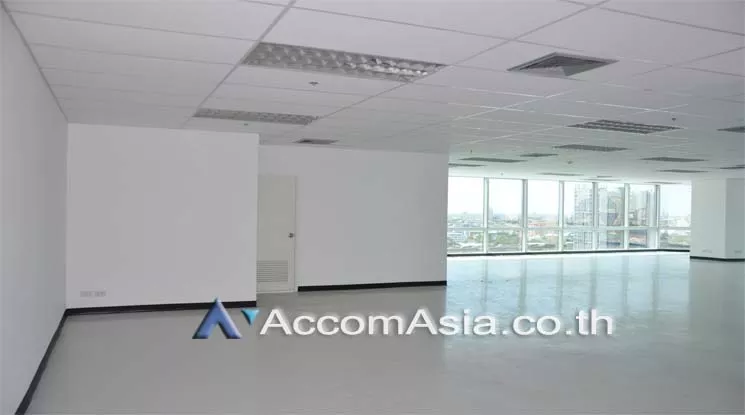 12  Office Space For Rent in Pattanakarn ,Bangkok ARL Ramkhamhaeng at UM Tower AA11779